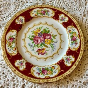 Royal Albert Lady Hamilton Gold Edge 8” Salad Plate